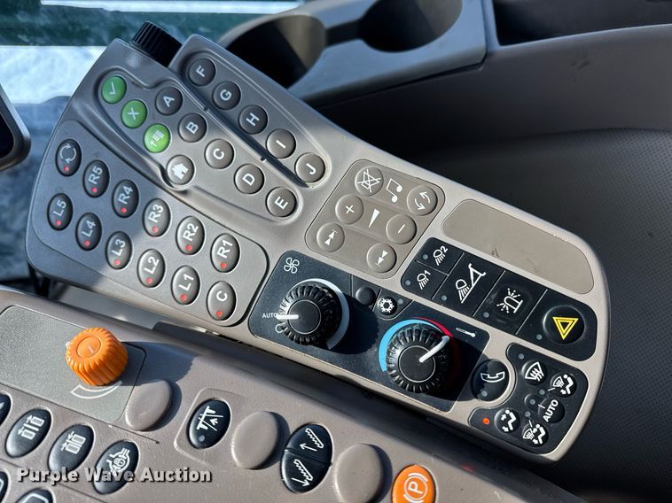 image for item DW2474 2014 John Deere R4038 sprayer