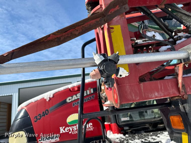 image for item DW2475 2015 Case IH Patriot 3340 sprayer