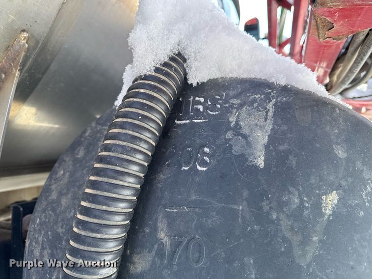 image for item DW2475 2015 Case IH Patriot 3340 sprayer