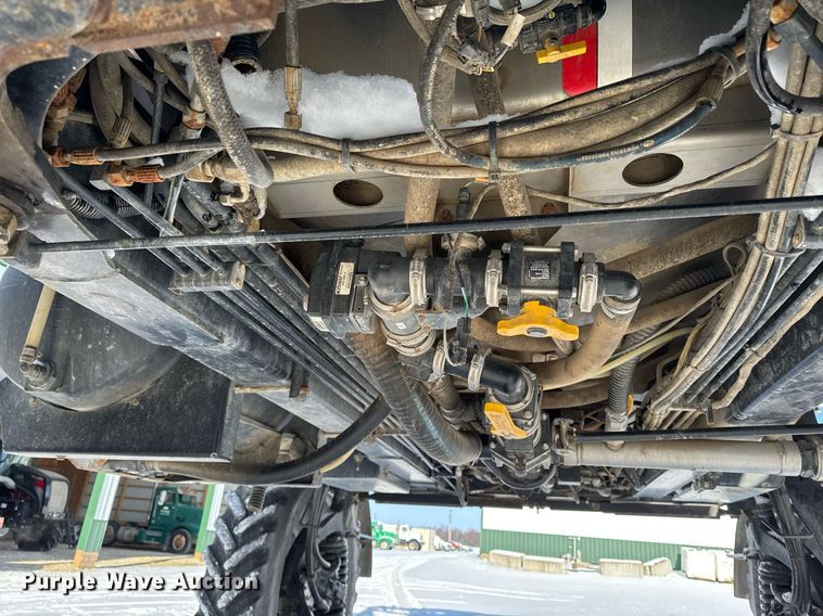 image for item DW2475 2015 Case IH Patriot 3340 sprayer