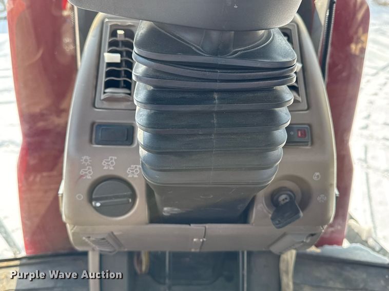 image for item DW2475 2015 Case IH Patriot 3340 sprayer