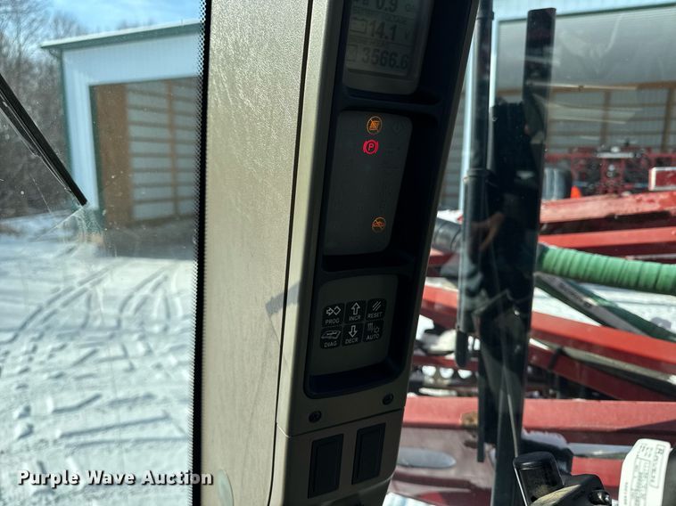 image for item DW2475 2015 Case IH Patriot 3340 sprayer