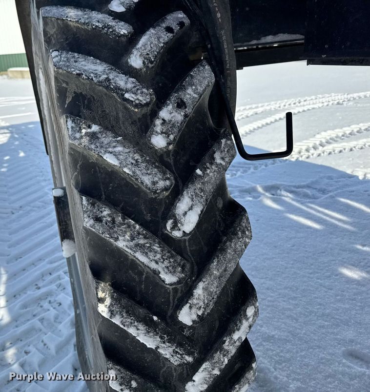 image for item DW2475 2015 Case IH Patriot 3340 sprayer