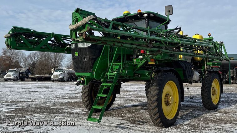 image for item DW2478 2018 John Deere R4038 sprayer