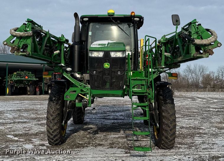 image for item DW2478 2018 John Deere R4038 sprayer