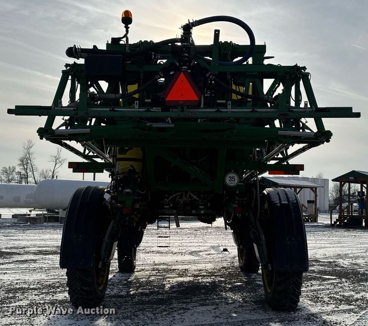 image for item DW2478 2018 John Deere R4038 sprayer