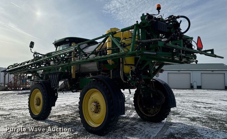 image for item DW2478 2018 John Deere R4038 sprayer