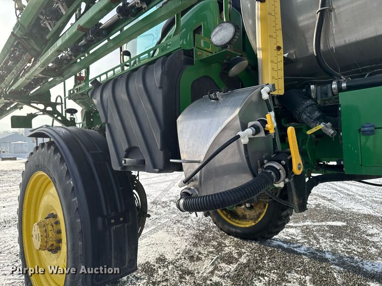 image for item DW2478 2018 John Deere R4038 sprayer
