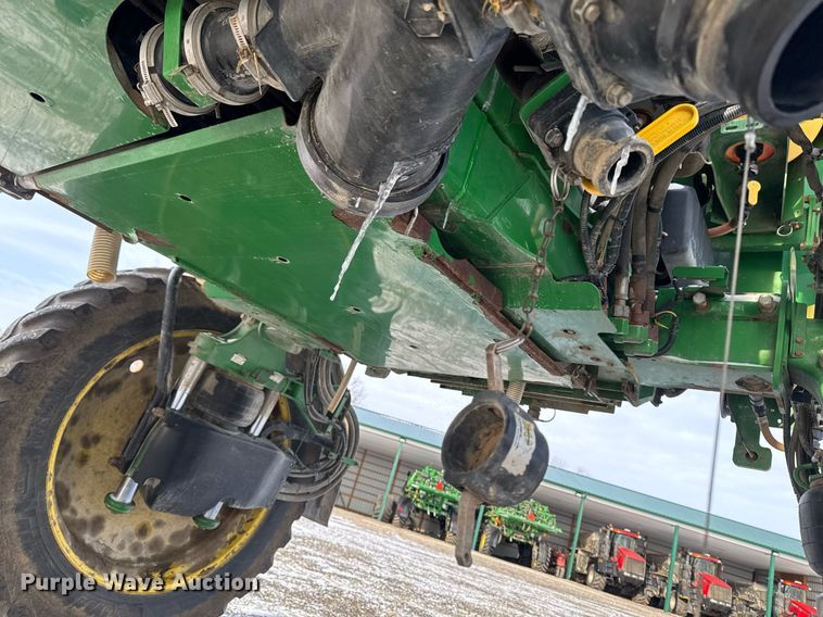 image for item DW2478 2018 John Deere R4038 sprayer