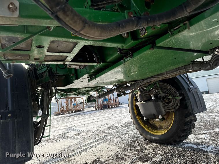 image for item DW2478 2018 John Deere R4038 sprayer