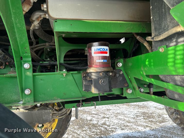 image for item DW2478 2018 John Deere R4038 sprayer