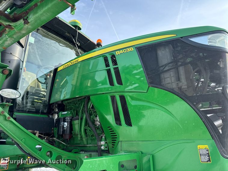 image for item DW2478 2018 John Deere R4038 sprayer