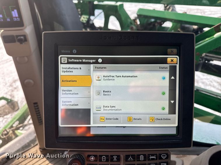 image for item DW2478 2018 John Deere R4038 sprayer