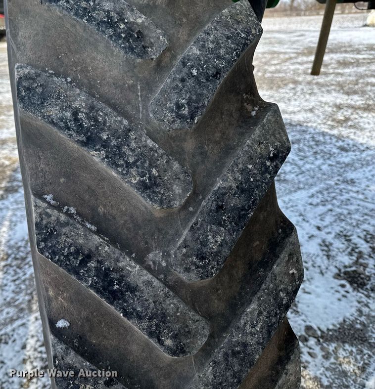 image for item DW2478 2018 John Deere R4038 sprayer