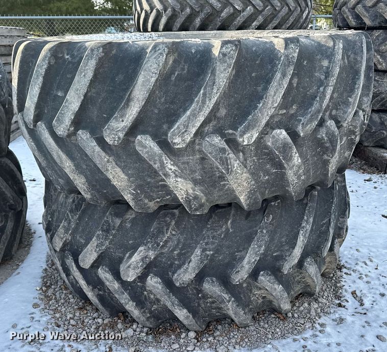 image for item DW2478 2018 John Deere R4038 sprayer