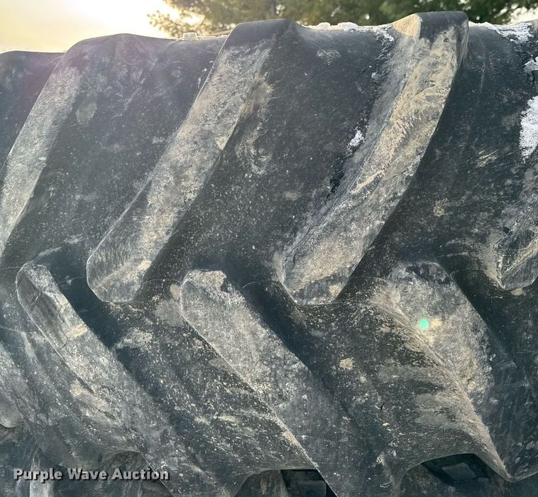 image for item DW2478 2018 John Deere R4038 sprayer