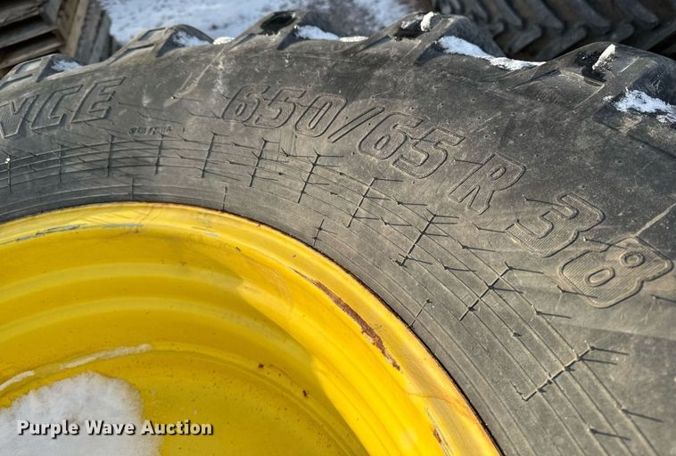 image for item DW2478 2018 John Deere R4038 sprayer