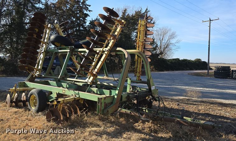 image for item DW3000 John Deere double off-set disk