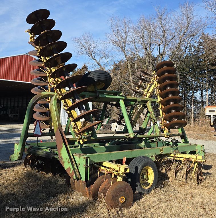 image for item DW3000 John Deere double off-set disk