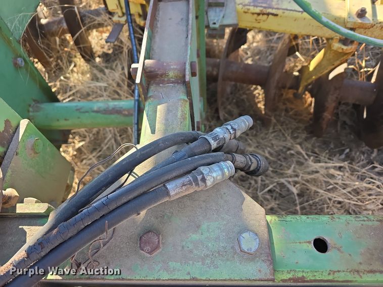 image for item DW3000 John Deere double off-set disk