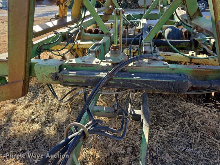 image for item DW3000 John Deere double off-set disk