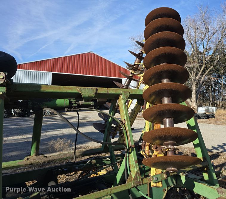 image for item DW3000 John Deere double off-set disk