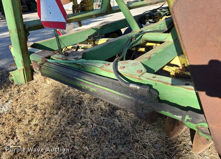 image for item DW3000 John Deere double off-set disk