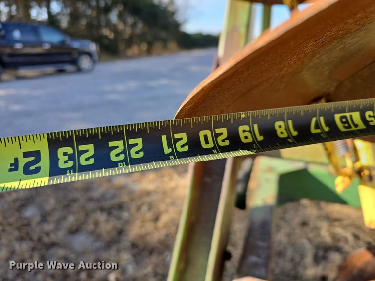 image for item DW3000 John Deere double off-set disk