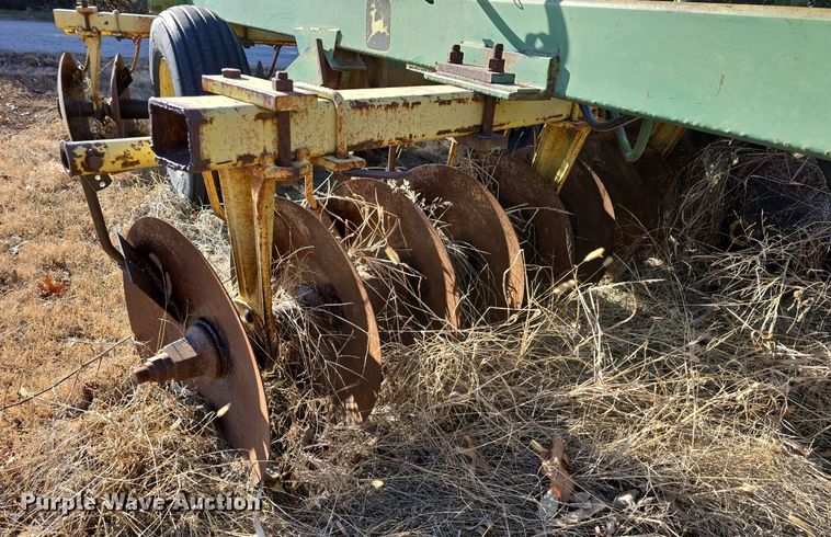 image for item DW3000 John Deere double off-set disk