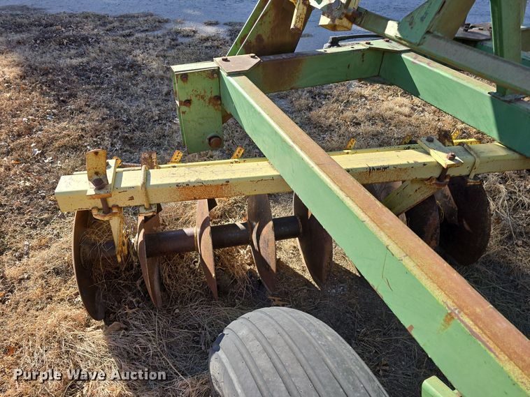 image for item DW3000 John Deere double off-set disk