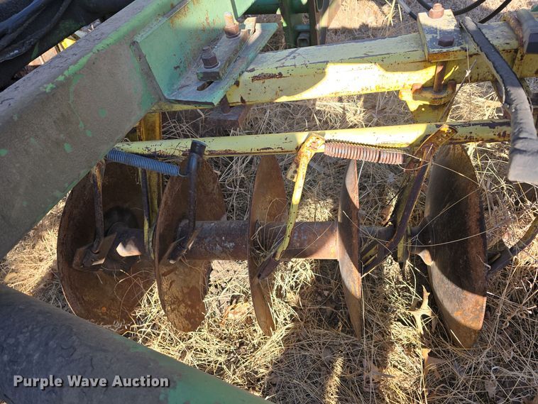 image for item DW3000 John Deere double off-set disk