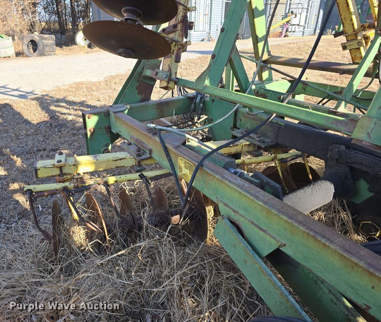 image for item DW3000 John Deere double off-set disk