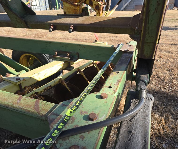 image for item DW3000 John Deere double off-set disk