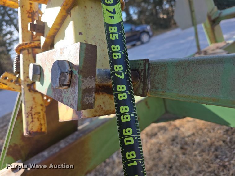 image for item DW3000 John Deere double off-set disk