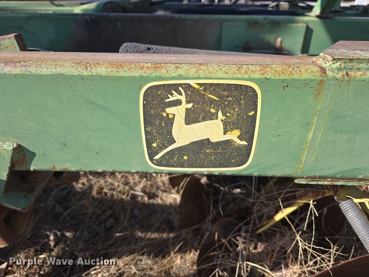 image for item DW3000 John Deere double off-set disk