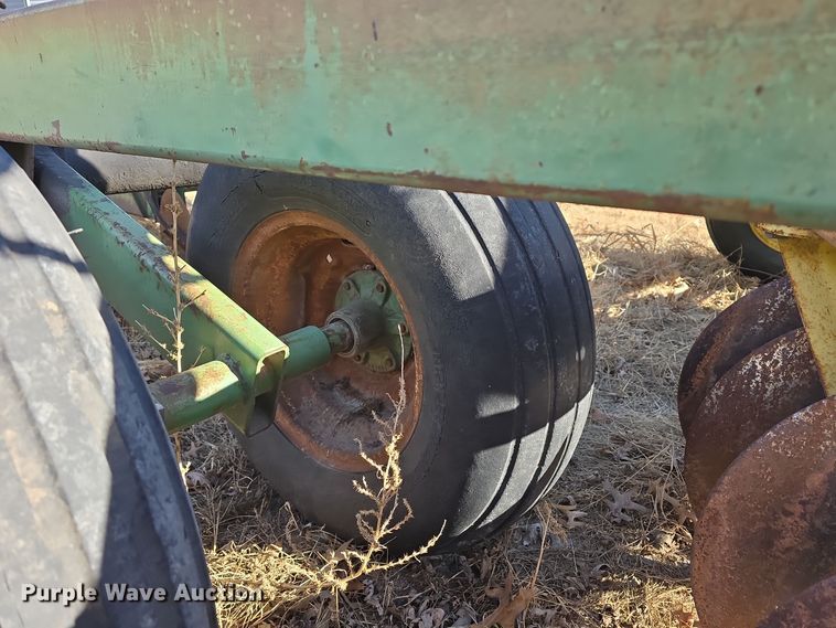 image for item DW3000 John Deere double off-set disk