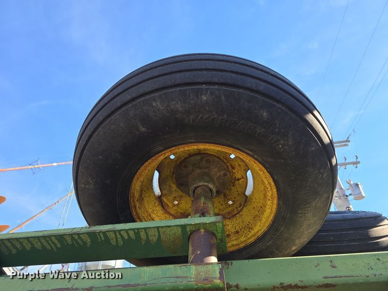 image for item DW3000 John Deere double off-set disk