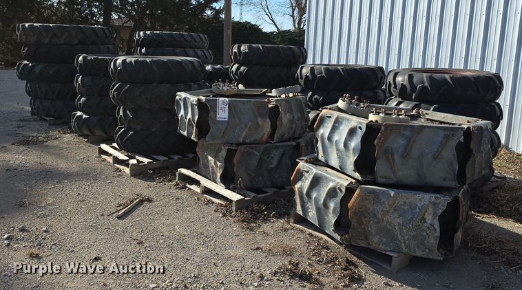 image for item DW3001 Irrigation pivot tires and wheels