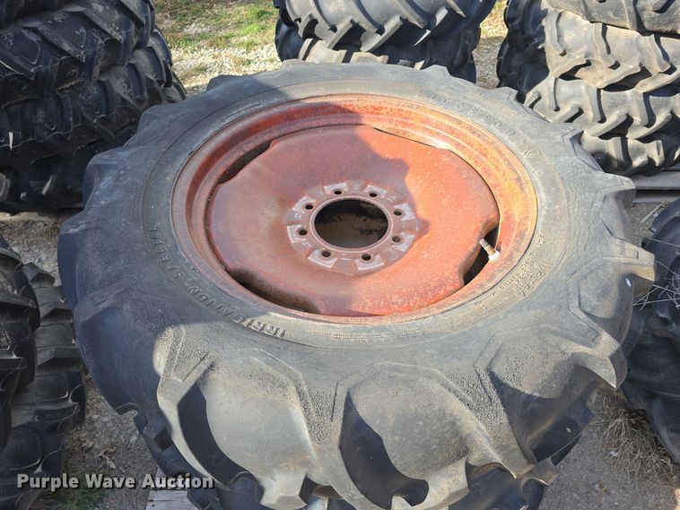 image for item DW3001 Irrigation pivot tires and wheels