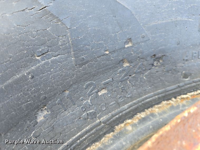 image for item DW3001 Irrigation pivot tires and wheels