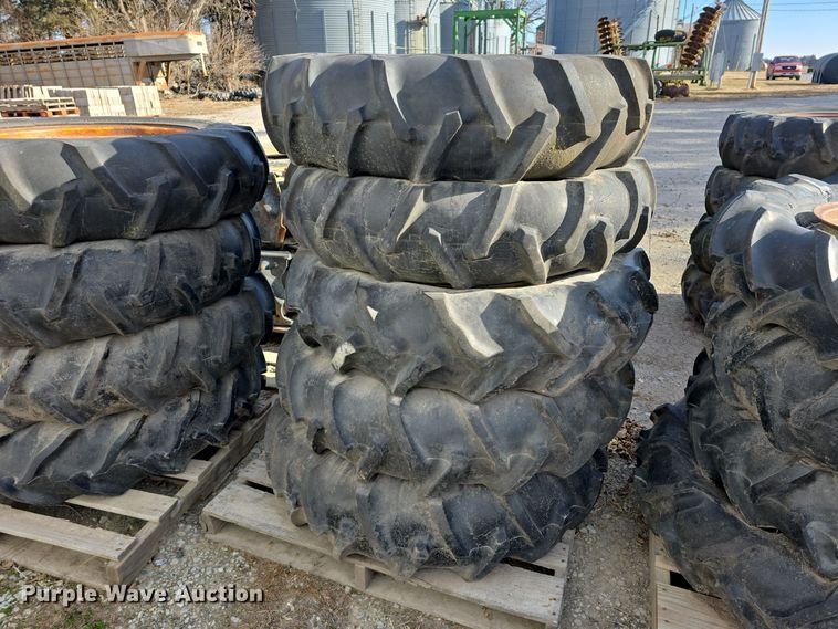 image for item DW3001 Irrigation pivot tires and wheels