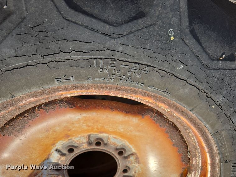 image for item DW3001 Irrigation pivot tires and wheels