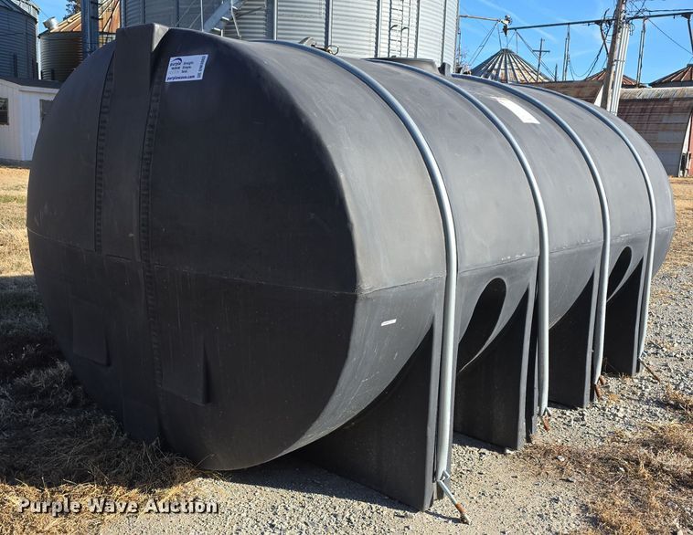 image for item DW3003 Poly tank