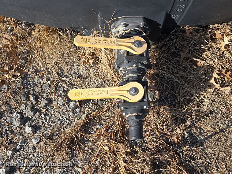 image for item DW3003 Poly tank