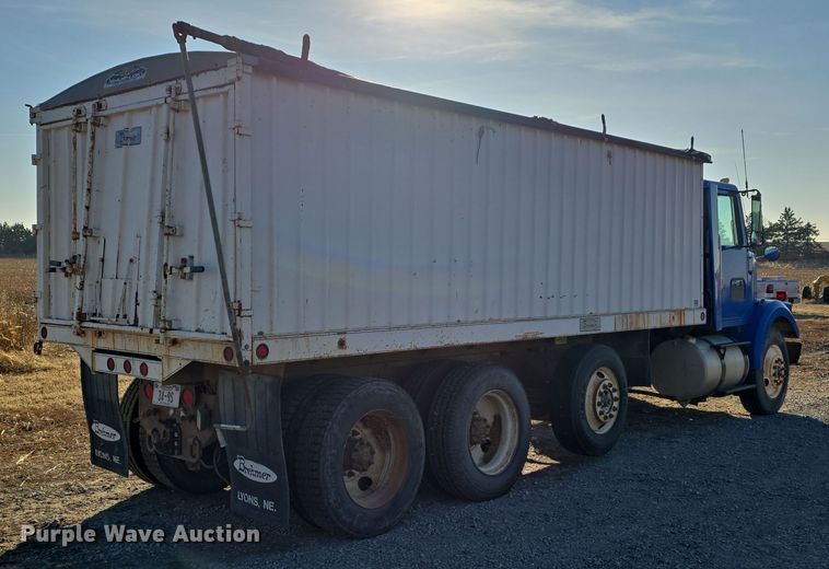 image for item DW3005 1987 White GMC grain truck