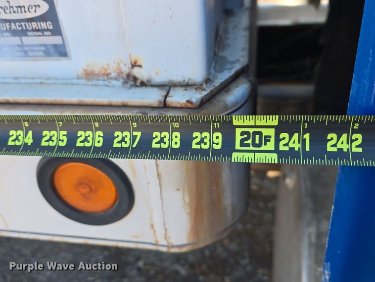 image for item DW3005 1987 White GMC grain truck