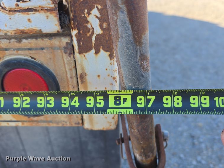 image for item DW3005 1987 White GMC grain truck