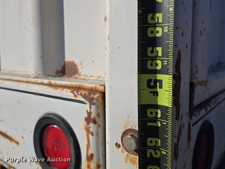 image for item DW3005 1987 White GMC grain truck