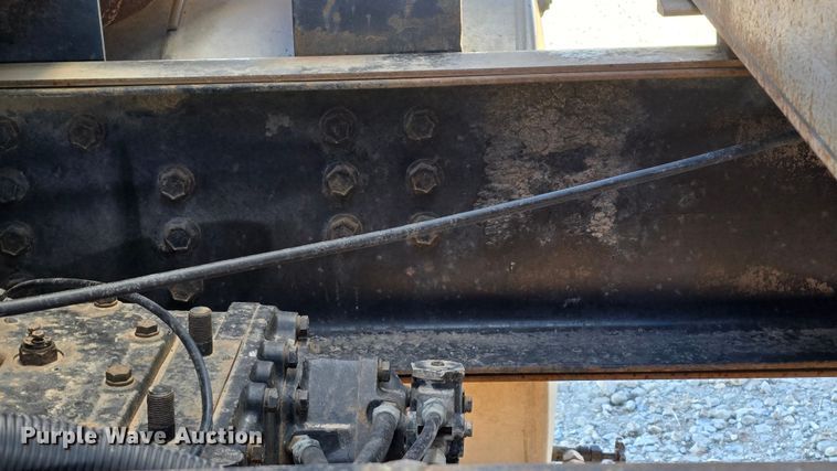 image for item DW3005 1987 White GMC grain truck