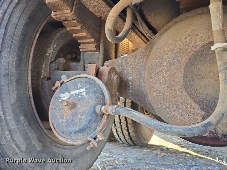 image for item DW3005 1987 White GMC grain truck